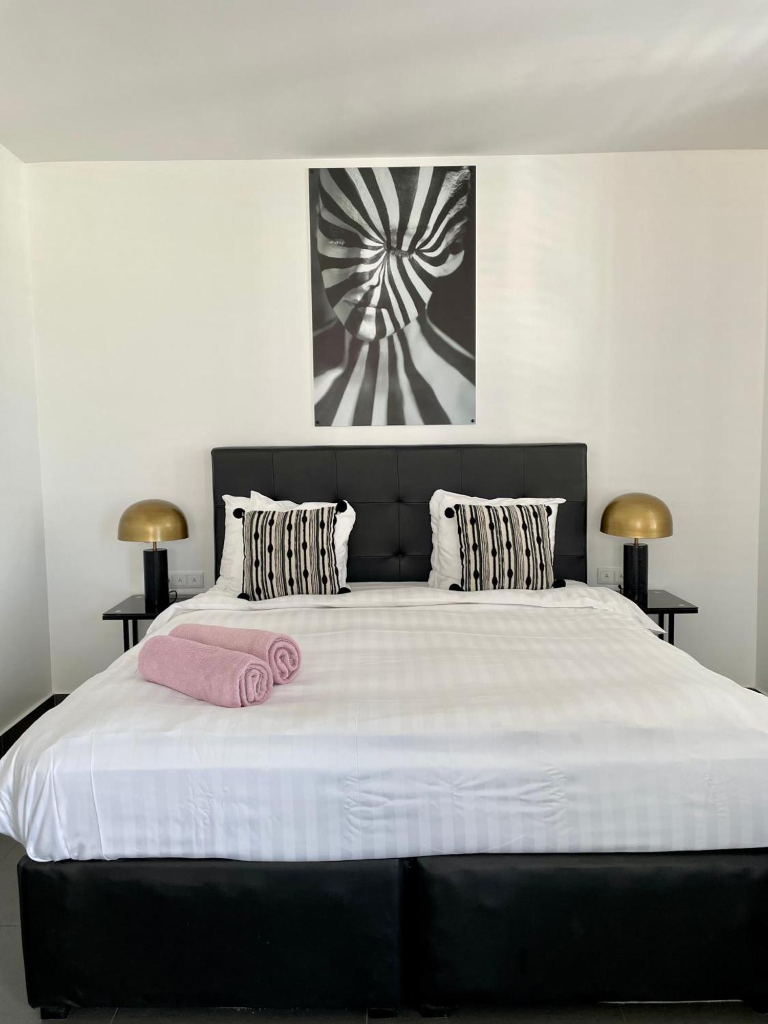 Saint Tropez Boutique Hotel Willemstad Phòng bức ảnh