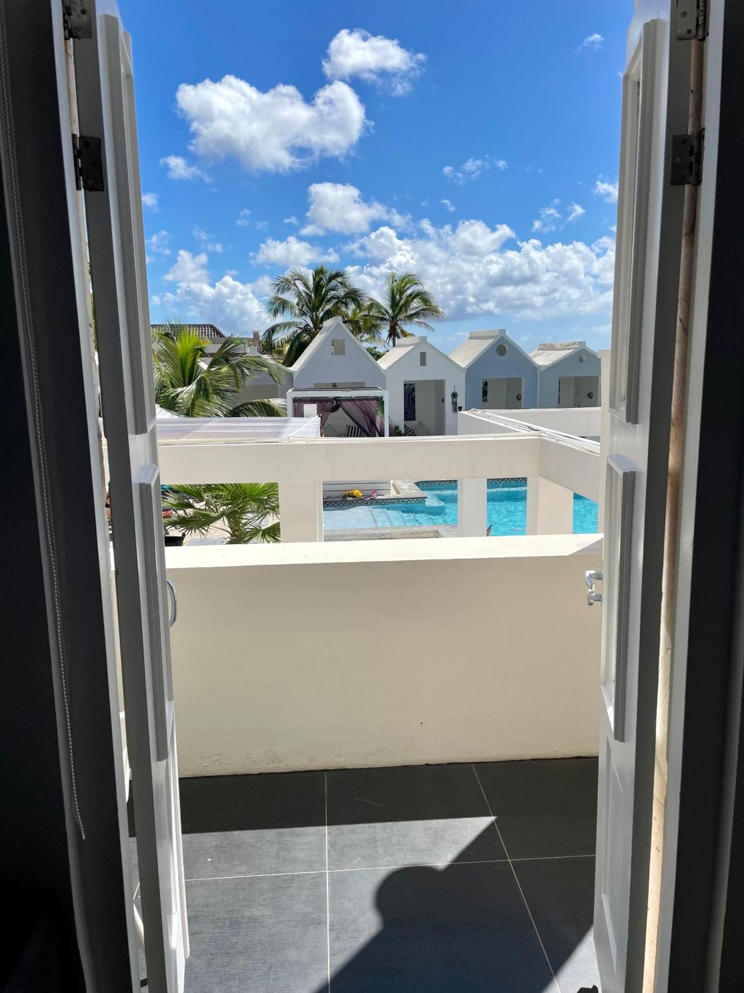 Saint Tropez Boutique Hotel Willemstad Phòng bức ảnh